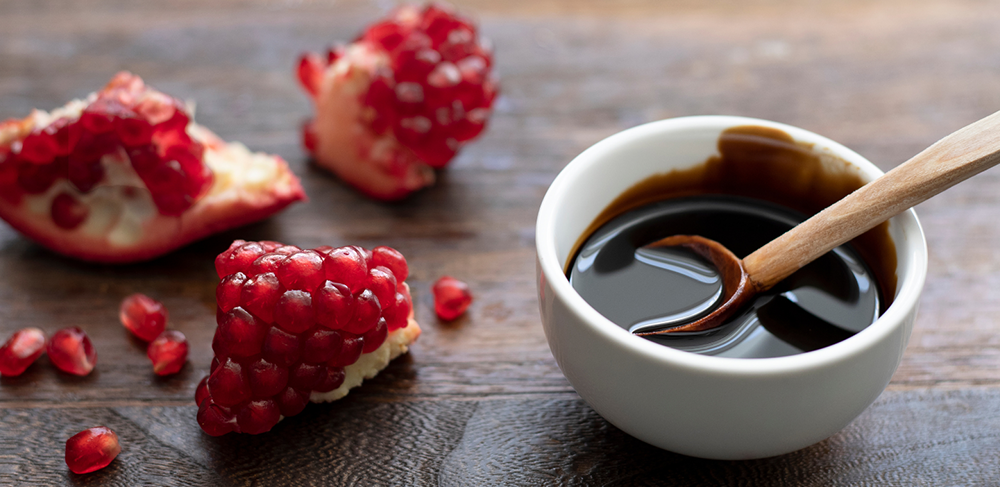 Nar Ekşisi Nedir? Doğal Lezzetin Sofralardaki Yeri